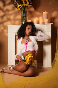 reshi_hevss ✨Don't be fooled by my sweet face, I'm much more than that✨ 圖片