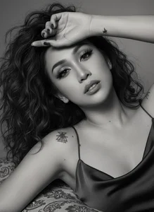 UrSluttyGoddess ok 사진 2