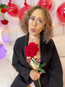 daliascoth- yogur elegant milf in valentine’s day❤️‍🔥💫 Pic 5