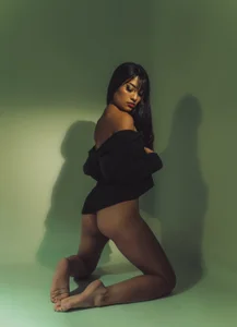 NicoleMonet1: Sexy Girl ( 2 фото)