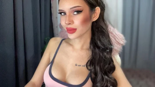 lilith145 Sexy Trish Kuva