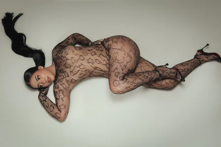 SophieLanne Your Latin bomb 圖片 3