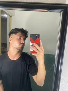 aronm1's XXX Nude Photo 1