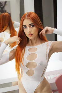 helen_mooree my sexy body Pic 8