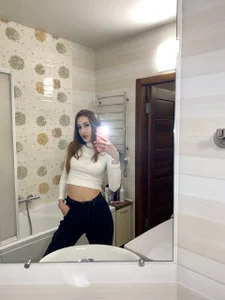 Molly_flwers Public Pic 2