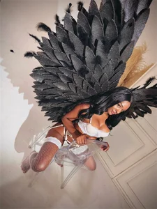 Fallen angel amateur 🪽 od nahomi_campbell  4 snímek
