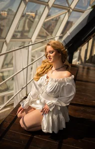 CelesteNoirのyour sexy blondeの 3枚の写真