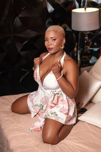 DashaSousaa Will you come with me to my room? I want to have some fun. Pic 6