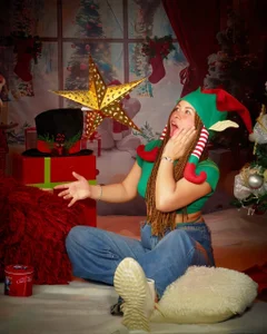 Karlaliones69 MY CHRISTMAS 2025 Pic 2