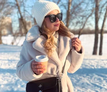 LolaZolaPublic Bild 2