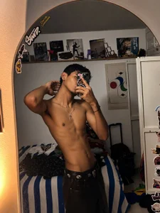 liam_fox0 sexy body Bilde