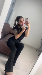 Ali_Stoker_ Public slika