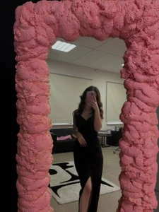 KaraParsons Public Poză 2