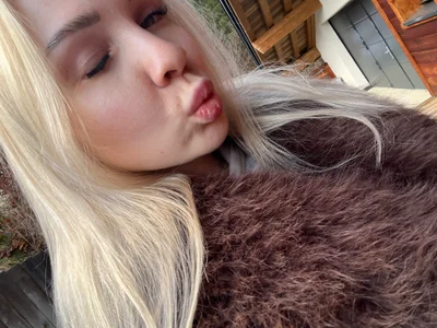 CassieHowar Hi . fénykép