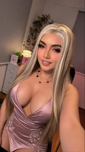 Im Molly 23 years old od MsMollyMercer  3 snímek