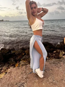 Ameliacooley Public 사진 7