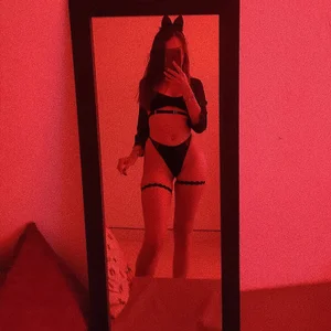 Red od kharla_01  snímek