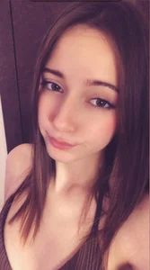 chloe_ley Public Billede 6