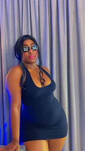 Kendallbleer HAPPY NEW YEAR 2026📸🖤 Pic