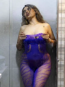Gabby_prieto Naughty in Purple  2. fénykép