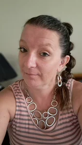 Sexy-Queen-Milf Public Pic 8
