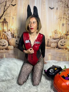 Naughty Rabbit de Margott_mature  6 Imagens