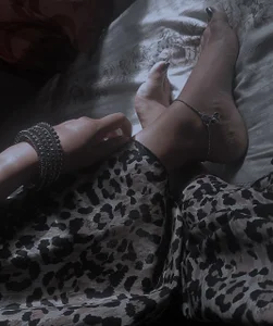 ItsMiraDesire Public Pic 2