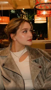 AlisiaStreitmatter Public Pic 2