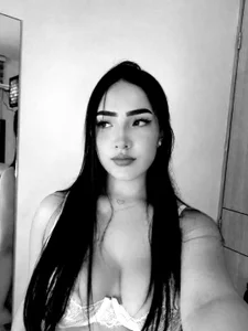 Alice_26_ Your Girl in Black and White Pic