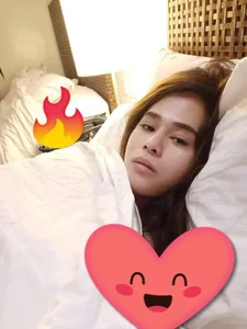 xbedofroses Me myself & I  9টি ছবি