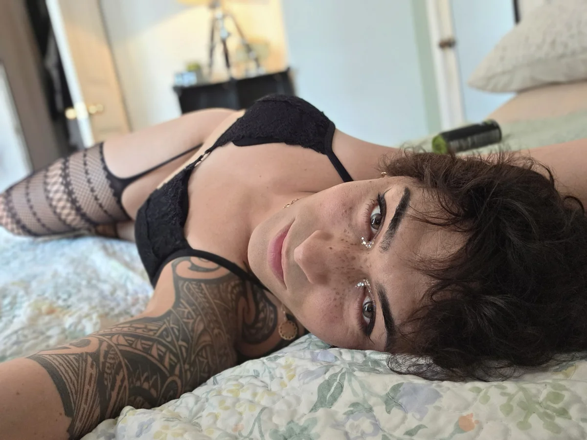 BrylinBloom-এর ট্রেন্ডিং  4982টি ছবি