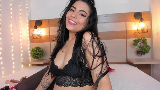 kiana_cream this little angel who is not so good wants them to sin together Pic 3