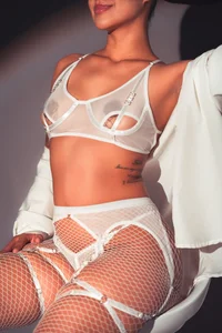 HARPERWATSON COME TO MY WHITE WORLD AND GIVE ME PLEASURE🥰🤍 slika 2