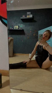 Maddy_Kit Public Pic 2