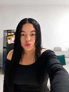 Ella_WestSg Public Pic 5