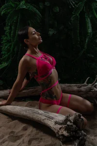 salmaesco summer exposure Pic 5