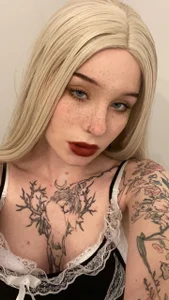 EdythBeviss XXX nøgenfoto 2