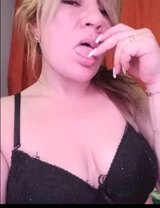 Skylar-Vox- Public Pic 2