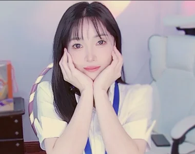 XiaoNana_ 💗 Pic 2