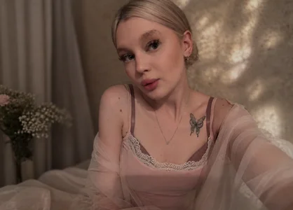 Velvet_Doll_ Me Pic
