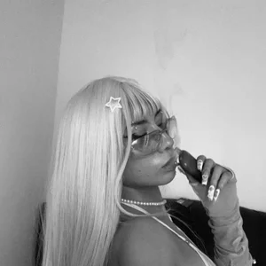 kittymiauu444 Public  5টি ছবি