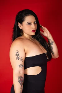 EmmaWalkerr_ Red ❤️ Pic 6