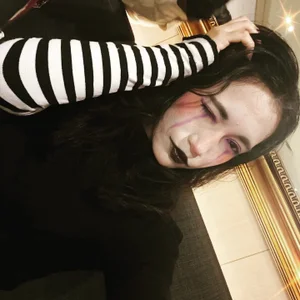 LilyThea I am a queen of fear ✨ Hình