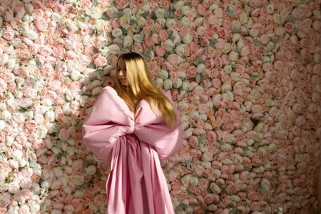 Milana_KeyのLike a flower among flowersの 3枚の写真