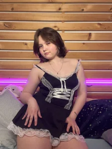 Mary_Bryantt I'm wearing a dress^^ Foto 2