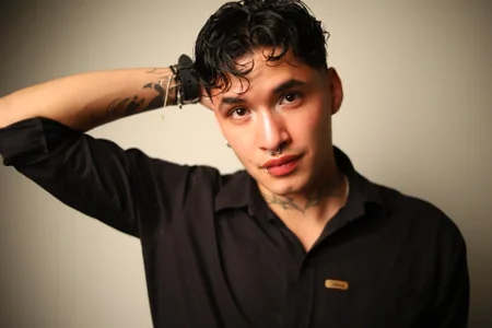 AlecBanne: Public ( 6 фото)