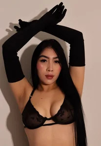 emyli_sam Beauty, curves and a lot of temptation🥰 Pic 5