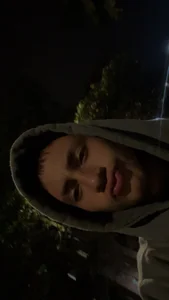 Andres_Tay Public Bilde