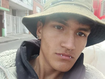 P0psxx Public Foto 2