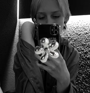 LuniBless a little more of me^^ Pic 2